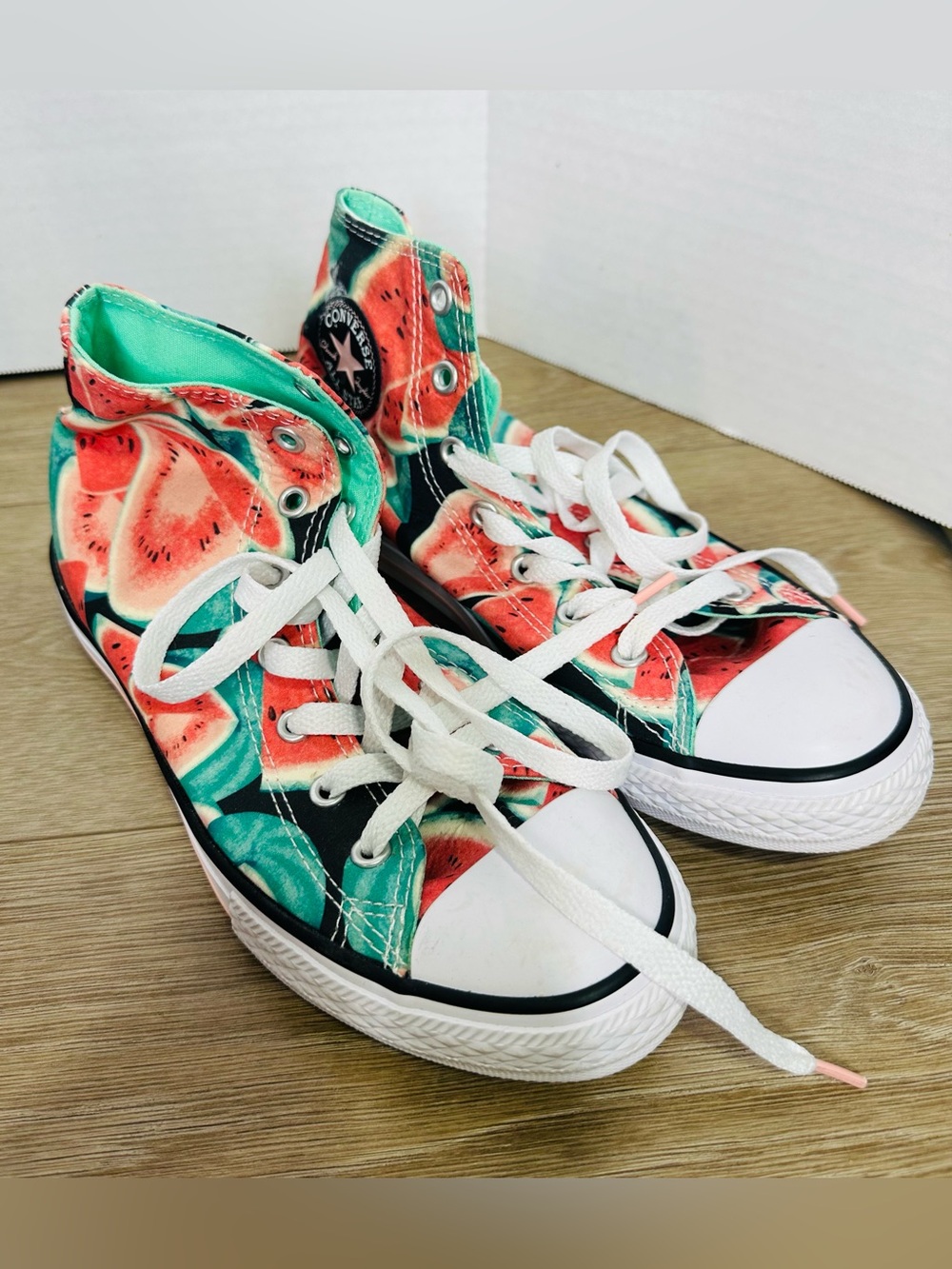 Converse watermelon youth size 4